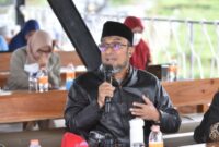 Anggota Komisi X DPR RI Fraksi PKS, Fahmy Alaydroes saat mengikuti Rapat dengan Pemda Kabupaten Bandung serta para pelaku sektor Pariwisata di Rengganis Suspension Bridge, Kabupaten Bandung, Jabar, Senin (28/11/2022)