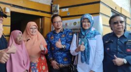 Diah Nurwitasari: Dengan Bantuan Pasang Listrik Baru (BPBL) bagi masyarakat yang tak mampu semakin banyak rumah yang teraliri listrik sehingga anak-anak bisa belajar bukan hanya siang tapi juga malam hari. Minggu 5/12/22