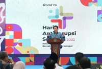 Wakil Ketua KPK Johanis Tanak memberi sambutan dalam seminar nasional 