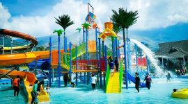 Wisata taman air Sabda Alam di Cipanas Garut yang menyuguhkan lengkap permainan air dan ada juga ombak buatan.