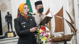 Bupati Purwakarta Anne Ratna Mustika Bantah isu jual beli jabatan dalam rotasi dan mutasi eselon II,III,IV dan promosi Jabatan di lingkungan Pemerintah Daerah Kabupaten (Pemdakab) Purwakarta .Sabtu (31/12/2022).