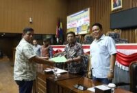 Pimpinan dan Anggota DPRD Kota Bandung melaksanakan Rapat Dengar Pendapat terkait akses Masjid Al-Jabbar bersama Perwakilan warga Cimincrang dan Rancanumpang, di Gedung DPRD Kota Bandung, Rabu (25/1/2023). /Humas DPRD Kota Bandung/