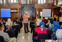 Wakil Ketua Komisi X DPR-RI Dede Yusuf Memberikan Pemaparan pada acara Workshop pendidikan yang digelar Pusat Kurikulum Kemdikbud Ristek dengan diikuti lebih dari 100 guru dan kepala sekolah dari Kabupaten Bandung dan Kabupaten Bandung Barat di Sutan Raja Hotel Soreang, Kabupaten Bandung, Sabtu (21/1/2023)