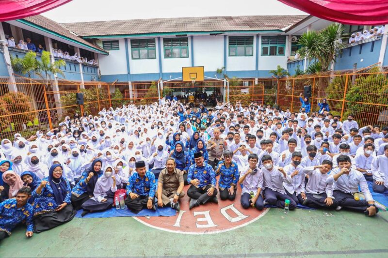 Wali Kota Bandung, Yana Mulyana berharap, dengan berbagai sosialisasi yang digelar dapat mengedukasi para siswa untuk tidak melakukan tindakan perundungan terutama di lingkungan sekolah.