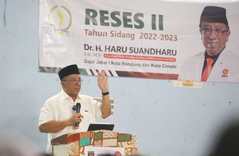 Anggota DPRD Provinsi Jawa Barat Daerah Pemilihan Jabar I Dr. Haru Suandharu. mengantisipasi resesi global harus menjadi perhatian Pemprov Jawa Barat pada tahun 2023 dan seterusnya