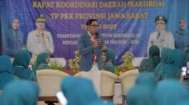 Gubernur Jawa Barat Ridwan Kamil meminta kader PKK di seluruh Jabar menyebarkan informasi positif terkait pembangunan di bidang kesejahteraan keluarga. Selasa (14/3/2023).