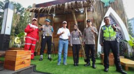 Wali Kota Bandung Ema Sumarna usai melakukan monitoring di sejumlah titik Kota Bandung, Jumat 21 April 2023.