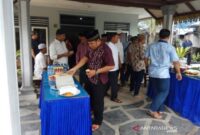 Untuk menghargai yang masih menjalankan ibadah puasa, PP Muhammadiyah imbau warganya tak gelar open house saat lebaran 21 April 2023.