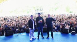 Dede Yusuf dan Raffi Ahmad bikin acara tambah semarak dalam rangkaian milad Rajiv yang dihadiri ribuan pengunjung di DOM Balerame Soreang, Jumat (5/5/2023)