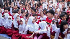 Ema Sumarna : Kepala sekolah harus mengintensifkan pengawasan terhadap seluruh warga sekolah dan kondisi lingkungannya.