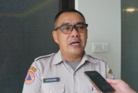 Kepala Pelaksana BPBD Kabupaten Garut Satria Budi : Pemerintah Kabupaten Garut, Jawa Barat, menyiapkan kendaraan tangki untuk mendistribusikan air bersih ke daerah pemukiman penduduk yang dilanda kekeringan untuk kebutuhan sehari-hari saat musim kemarau.Jumat (28/7/23)