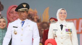 aru-baru ini Bupati Purwakarta, Anne Ratna Mustika bersama wakilnya, Haji Aming mengundurkan diri dari jabatannya. Hal ini dilakukan mereka lantaran mendaftar