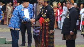 emerintah Kota (Pemkot) Bandung melalui Dinas Ketahanan Pangan dan Pertanian (DKPP) mendapatkan penghargaan tertinggi Piala Abdibaktitani 2023. Penghargaan ini diserahkan langsung oleh Menteri Pertanian Republik Indonesia, Syahrul Yasin Limpo, pada Upacara Kemerdekaan Indonesia, Kamis 17 Agustus 2023 di Kantor Pusat Kementerian Pertanian Jakarta.