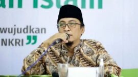 Ketua Persis Jabar KH. Iman Setiawan Latief, SH : Persis Jabar sangat menghormati Ir Soekarno sebagai proklamator dan Presiden RI pertama, beserta pahlawan-pahlawan lainnya yang telah banyak berjasa memerdekakan Indonesia.
 Penghormatan yang seharusnya dilakukan, bukan dengan cara membangun patung-patung beliau, akan tetapi dengan cara lain yang lebih baik dan bermanfaat.