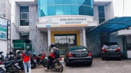 Kinerja BPR kertaraharja sedang mendapat sorotan dari beberapa fihak termasuk Jamparing Institute terkait menurunya tren kinerja jajaran manajemen BPR kertaraharja.