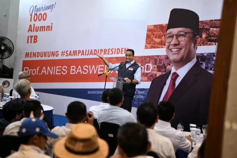 Bacapres Anies Baswedan saat memberikan pemaparan di acara ngariung 1000 alumni ITB, minggu (1/10/2023)