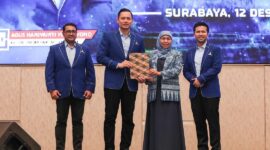 Foto: Demokrat resmi usung Khofifah dan Emil Dardak maju di Pilgub 2024 (Foto Humas DPP Demokrat)