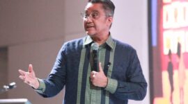 Wakil ketua komisi X DPR RI Dr. Dede Yusuf Macan Effendi. ST., M.I.Pol : Melalui Kekayaan Benda bersejarah di Museum generasi muda kita akan bangga dengan bangsanya yang begitu hebat khususnya tentang keragaman budaya dan sejarah bangsanya.