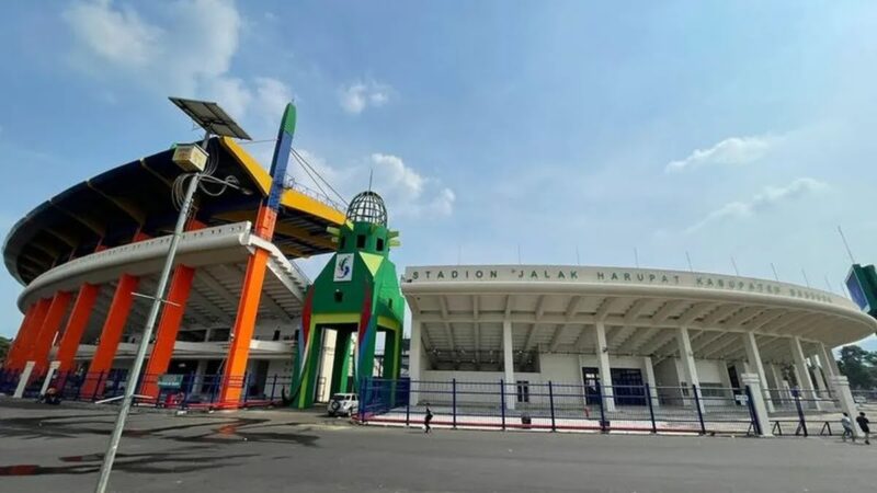 Stadion Si Jalak Harupat, Kabupaten Bandung, mulai laga pekan ke-26 menjamu PSIS Semarang. Duel antara dua tim papan atas itu akan digelar Selasa 27 Februari 2024.