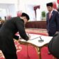 Presiden Joko Widodo melantik dan mengambil sumpah jabatan Agus Harimurti Yudhoyoni (AHY) sebagai menteri ATR/Kepala BPN. Rabu (21/2/2024)