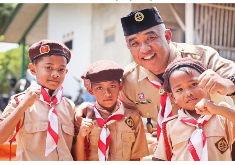 Ketua Harian Kwarcab Kabupaten Bandung, Saeful Bachri, memberikan tanggapannya terkait pencabutan Permendikbud 63 tahun 2014 tentang Pendidikan Kepramukaan. Foto YG-IBN.