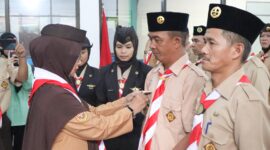 Ketua Kwarcab Kabupaten Bandung HJ. EMMA DETTY PERMANAWATI, S.Pd.I., M.M. Melantik Majlis Pembimbing dan Lembaga Pemeriksa Keuangan Kwartir Ranting Nagreg dan Kwartir Ranting Arjasari. Jumat (26/4/2024).