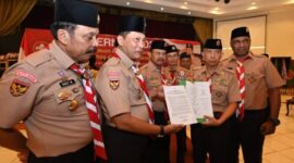 Ketua Kwartir Nasional Gerakan Pramuka, Kak Komjen Pol (Purn) Drs. Budi Waseso bersama Ketua Kwartir Daerah Gerakan Pramuka se-Indonesia, 34 Ketua Kwartir Daerah Gerakan Pramuka