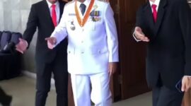 Pj Bupati Ciamis Engkus Sutisna saat Hari Pendidikan Nasional dan Hari Otonomi Daerah di halaman Pendopo Ciamis (2/5/2024)