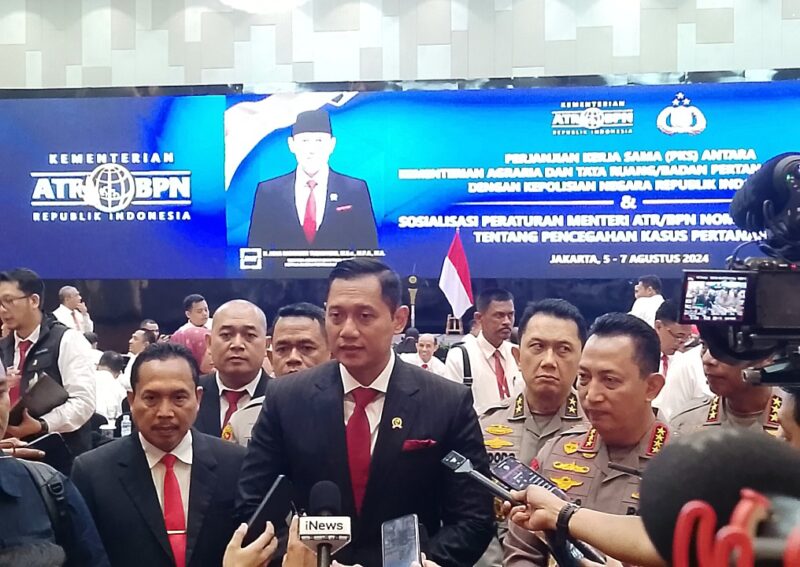 Menteri Agraria dan Tata Ruang/Kepala Badan Pertanahan Nasional (ATR/BPN) Agus Harimurti Yudhoyono (AHY)