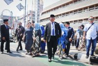 Dari 120 Anggota DPRD Jabar Ada Saeful Bachri Lakukan Historical Walk Dari Homan Ke Gedung Merdeka (Foto YG-IBN)