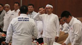 Partai Demokrat menggelar rapat kerja daerah dan konsolidasi pemenangan pemilihan gubernur Jabar 2024, Rabu (9/10/2024) di Hotel Grand Preanger, Jalan Asia Afrika, Kota Bandung. Rakerda dan konsolidasi ini dihadiri langsung oleh pasangan calon nomor urut 4, Dedi Mulyadi dan Erwan Setiawan. 