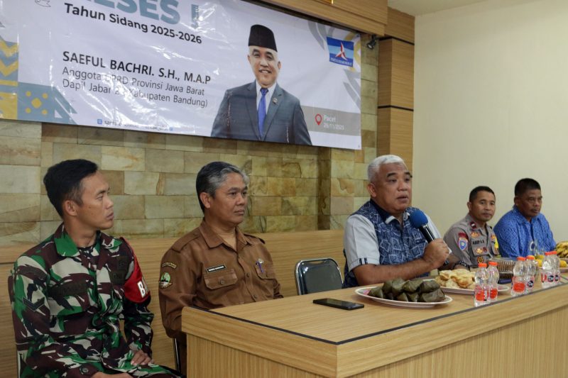 Anggota DPRD Jawa Barat, Saeful Bachri, dalam agenda reses Tahun Sidang 2025–2026 pada Rabu (26/11/2025).