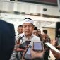 Gubernur Jabar Dedi Mulyadi memastikan beasiswa bagi siswa SMA/SMK swasta tetap direalisasikan pada tahun ajaran 2026/2027 melalui pergeseran APBD 2026, dengan penganggaran menunggu kepastian data penerima. Program ini ditujukan untuk menjamin akses pendidikan bagi siswa kurang mampu dan mencegah mereka terhambat secara ekonomi dalam melanjutkan sekolah.