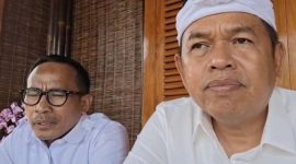 Gubernur Jabar Dedi Mulyadi saat bersama Kadisdik Jabar Purwanto membahas nasib tenaga honorer di sekolah yang gaji Maret-April 2026 belum dibayar.(Tangkapan Video Dedi Mulyadi)