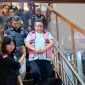 DITAHAN – Direktur Umum PT Bandung Daya Sentosa (BDS), YB, resmi ditahan oleh Kejaksaan Negeri Kabupaten Bandung setelah ditetapkan sebagai tersangka dalam kasus dugaan korupsi. Dalam perkara tersebut, kerugian keuangan negara diperkirakan mencapai Rp128.524.958.010.