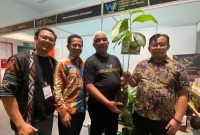 Anggota DPRD Provinsi Jawa Barat Saeful Bachri (Kedua dari kanan) Bersama KADIN Jabar di WIITEX 2026.(Foto - adalahkabupatenbandung). 