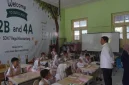 Bupati Garut saat monitoring jam masuk sekolah lebih pagi di SDN Regol Garut (Foto : Irwan/RRI)