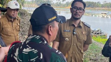 Siswa SDN Budiharja Cililin Naik Rakit ke Sekolah, Pemkab Bandung Barat Siapkan Solusi