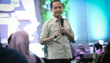 Menteri Transmigrasi M. Iftitah Sulaiman Suryanagara (Foto : Kementerian Transmigrasi)