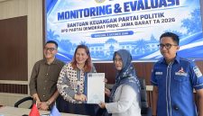 Bakesbangpol Jabar Evaluasi Bantuan Keuangan Parpol, Demokrat Jabar Tegaskan Komitmen Transparansi. Arcamanik, Senin (6/10/2026).