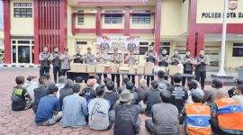 Polresta Bandung Bersama Polda Jabar dan Instansi Terkait Tindak Tegas Peredaran Minuman Keras, 385 Botol Berbagai Jenis Berhasil Diamankan di Soreang dan Katapang